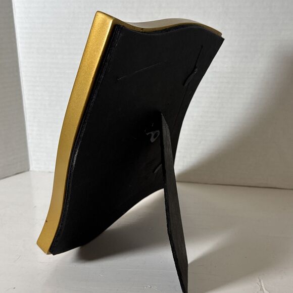 Gold Colored Irregular Shaped 5x7 Table Photo Or Art Frame - Picture 5 of 10